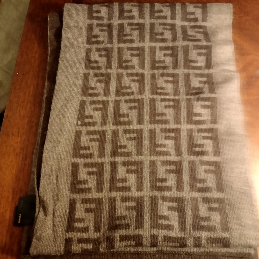 Fendi Brown Logo Scarf - Picture 10 of 10